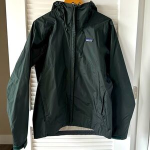 Green Patagonia Shell/Wind Breaker - Medium